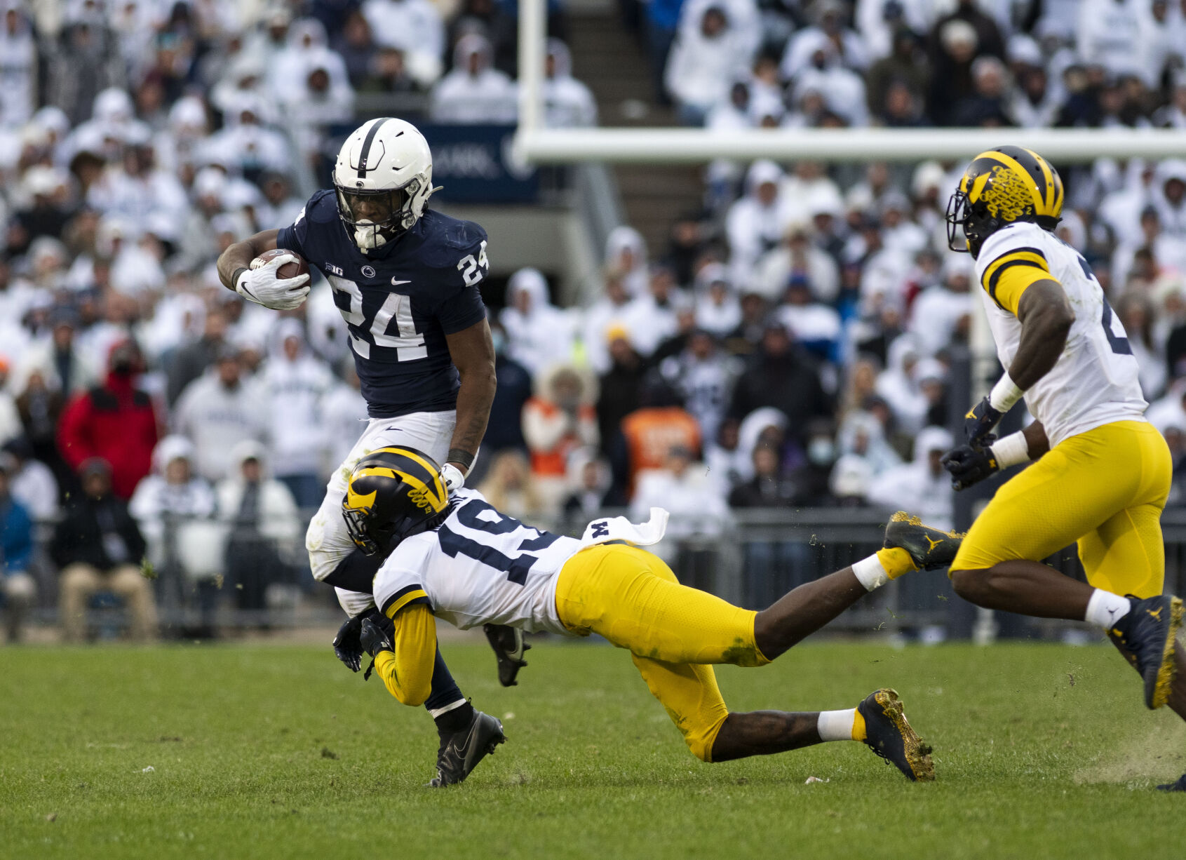 Penn State football vs. Michigan, Lee (24)